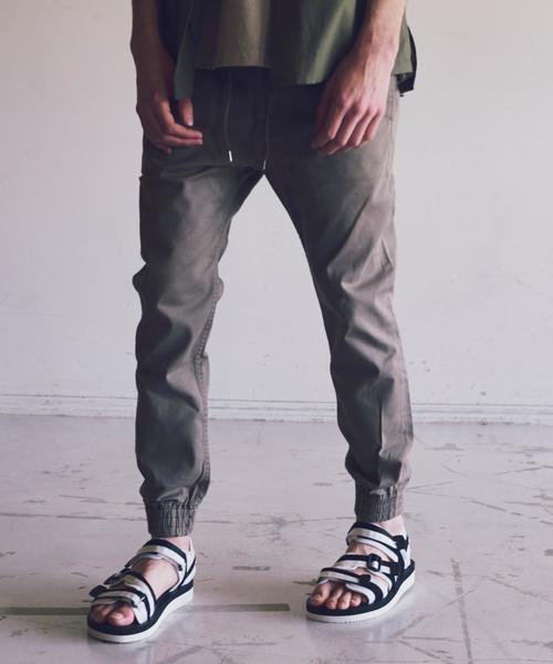 MONKEY TIME（モンキータイム）の「＜monkey time＞  ST/TWL SKINNY JOGGER/ジョガーパンツ ◆（その他パンツ・メンズ・ダークグレー/ベージュ・LARGE/MEDIUM/SMALL）」の2枚目の写真