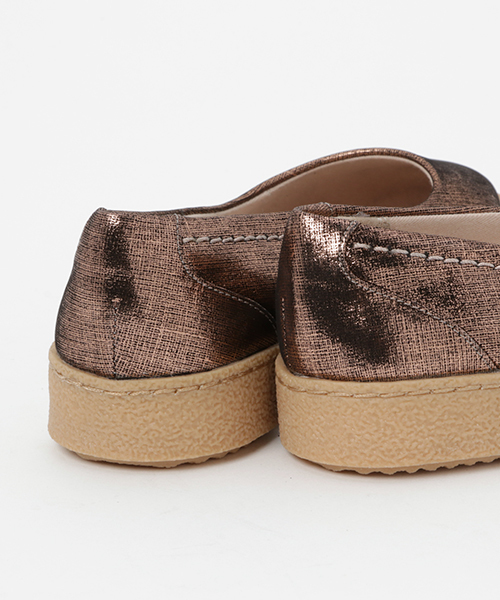 Clarks(クラークス)の「Lillia Petal / リリアペタル (コパーメタリック)(バレエシューズ・レディース・ブラウン・4/6/3/5/5.5/4.5/3.5)」の4枚目の写真