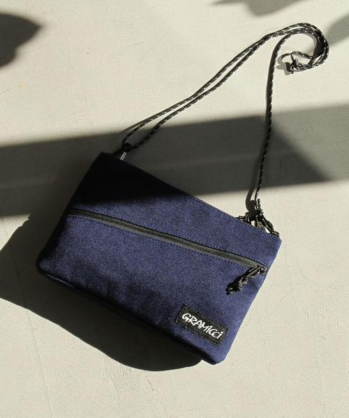 Gramicci（グラミチ）の「Gramicci(グラミチ)別注メッシュニットサコッシュバッグ（ショルダーバッグ・メンズ・ホワイト/ブラック/ネイビー/レッド・FREE）」の3枚目の写真