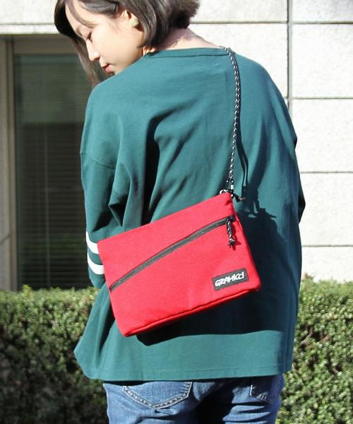 Gramicci（グラミチ）の「Gramicci(グラミチ)別注メッシュニットサコッシュバッグ（ショルダーバッグ・メンズ・ホワイト/ブラック/ネイビー/レッド・FREE）」の13枚目の写真