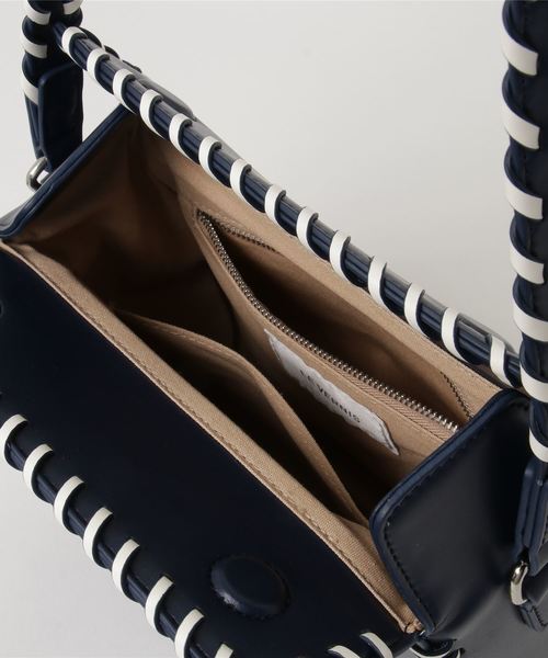 Casselini（キャセリーニ）の「【Le Vernis（ルベルニ）】かがりポシェット（ハンドバッグ・レディース・ホワイト/ネイビー・ﾌﾘ-）」の5枚目の写真