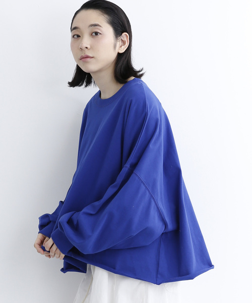 MERLOT(メルロー)の「ビッグシルエットドルマントレーナー1198(スウェット・レディース・ライトブルー/ブラック/オレンジ/ピンク/オフホワイト/レッド/キャメル/グリーン/ブルー・FREE)」の5枚目の写真