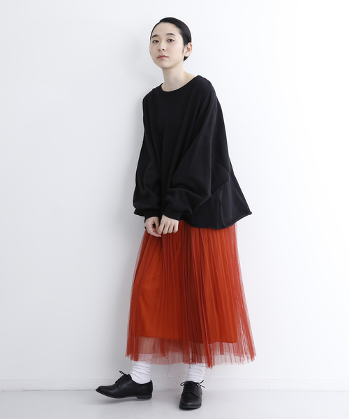 MERLOT(メルロー)の「ビッグシルエットドルマントレーナー1198(スウェット・レディース・ライトブルー/ブラック/オレンジ/ピンク/オフホワイト/レッド/キャメル/グリーン/ブルー・FREE)」の12枚目の写真