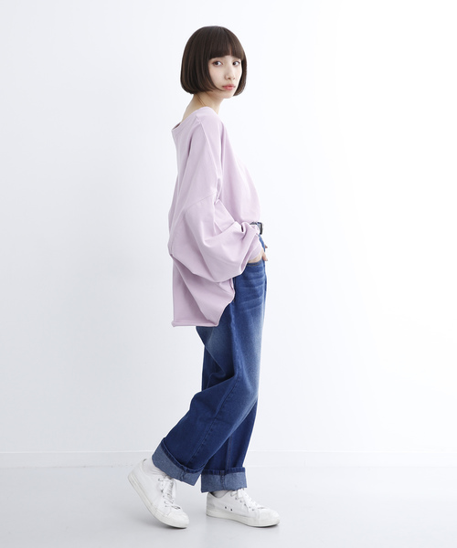 MERLOT(メルロー)の「ビッグシルエットドルマントレーナー1198(スウェット・レディース・ライトブルー/ブラック/オレンジ/ピンク/オフホワイト/レッド/キャメル/グリーン/ブルー・FREE)」の11枚目の写真