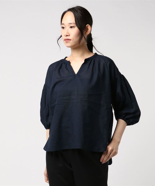 earth music&ecology（アースミュージックアンドエコロジー）の「・フレンチリネンブレンドスキッパーシャツ（シャツ/ブラウス・レディース・ベージュ/カーキ/ネイビー/その他5/ブルー系その他2/オフホワイト・FREE）」の4枚目の写真