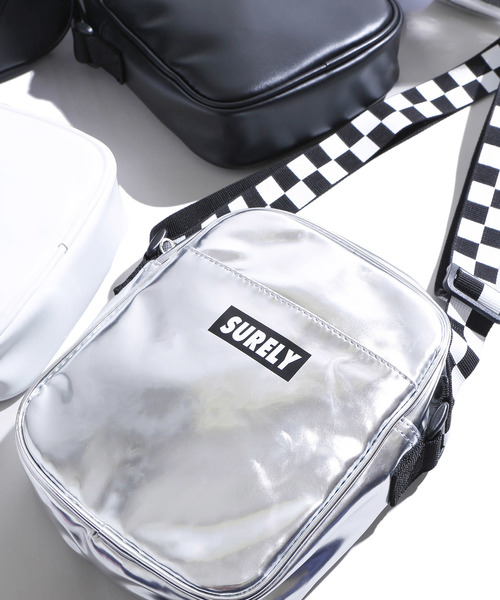WEGO（ウィゴー）の「WEGO/ポケットボックスミニショルダーバッグ（ショルダーバッグ・レディース・シルバー/その他1/ブラック系その他/ブラック/ホワイト/レッド/ピンク/イエロー/グリーン/マルチ・FREE）」の9枚目の写真