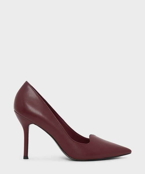 CHARLES & KEITH(チャールズ & キース)の「アシンメトリトップラインパンプス / ASYMMETRICAL TOPLINE PUMPS(パンプス・レディース・ブラック/レッド/ピンク/ダークブルー・22cm/22.5cm/23cm/23.5cm/24.5cm/25cm/25.5cm)」の4枚目の写真