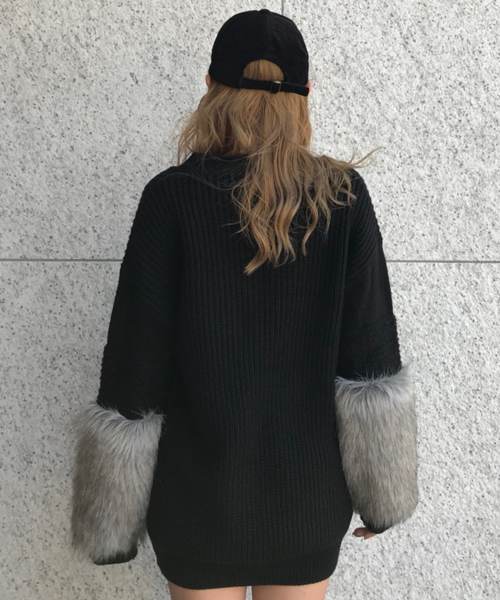 ENVYM（アンビー）の「ファーブロッキングＫｎｉｔＯＰ（ワンピース・レディース・ブラック/グレー・FREE）」の4枚目の写真