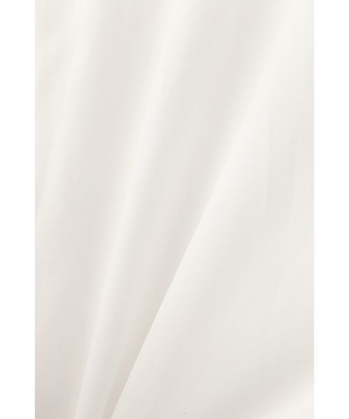 NATURAL BEAUTY BASIC（ナチュラルビューティーベーシック）の「【CanCam 5月号掲載】手洗い可能/キュプラ混フロントボタンブラウス（シャツ/ブラウス・レディース・ブラック/レッド/オフホワイト・SMALL/MEDIUM）」の8枚目の写真