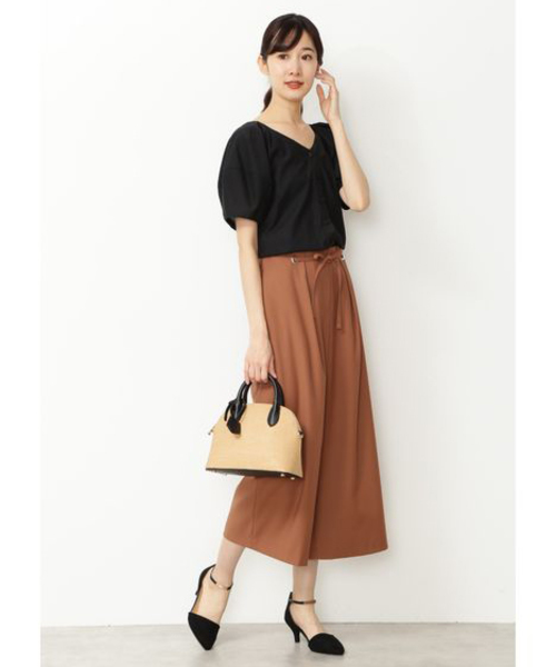 NATURAL BEAUTY BASIC（ナチュラルビューティーベーシック）の「【CanCam 5月号掲載】手洗い可能/キュプラ混フロントボタンブラウス（シャツ/ブラウス・レディース・ブラック/レッド/オフホワイト・SMALL/MEDIUM）」の14枚目の写真