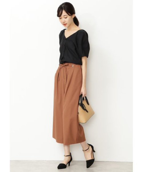 NATURAL BEAUTY BASIC（ナチュラルビューティーベーシック）の「【CanCam 5月号掲載】手洗い可能/キュプラ混フロントボタンブラウス（シャツ/ブラウス・レディース・ブラック/レッド/オフホワイト・SMALL/MEDIUM）」の15枚目の写真