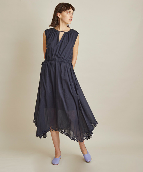 Marilyn Moon(マリリンムーン)の「コットンカットワークドレス/MARILYN MOON(ワンピース・レディース・ネイビー/ライトグリーン/ピンク系その他・MEDIUM)」の4枚目の写真
