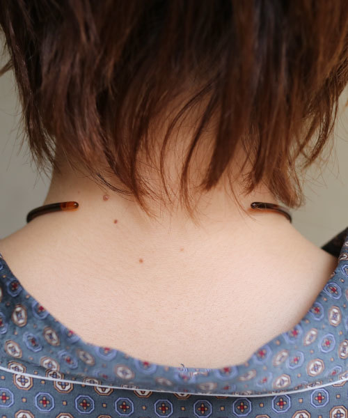 tone（トーン）の「【KuKuLu TOKYO】Hoopチョーカー／ニッケルフリー（チョーカー・レディース・ホワイト系その他/グレー系その他/ブラウン系その他/クリア/パープル/グリーン・FREE）」の10枚目の写真