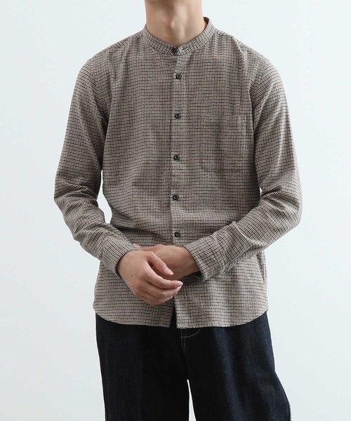 ADAM ET ROPE'（アダムエロペ）の「クラシックチェック バンドカラーシャツ（シャツ/ブラウス・メンズ・ダークブラウン/イエロー/スミクロ・LL/M/L）」の3枚目の写真