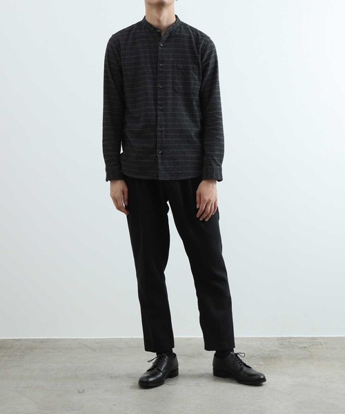 ADAM ET ROPE'（アダムエロペ）の「クラシックチェック バンドカラーシャツ（シャツ/ブラウス・メンズ・ダークブラウン/イエロー/スミクロ・LL/M/L）」の5枚目の写真