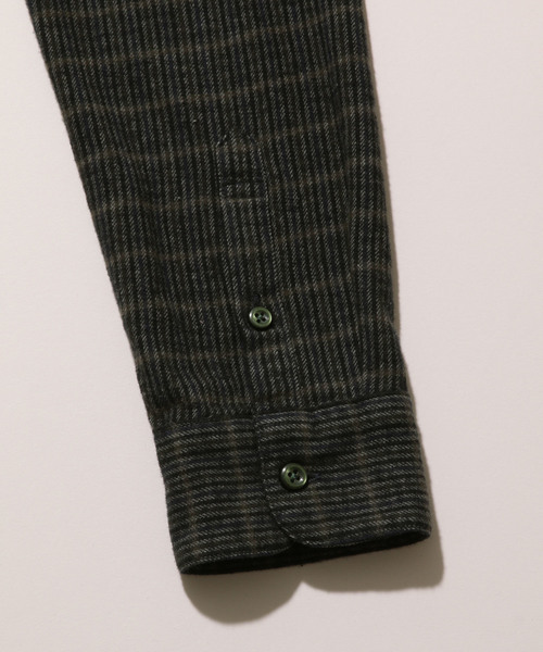 ADAM ET ROPE'（アダムエロペ）の「クラシックチェック バンドカラーシャツ（シャツ/ブラウス・メンズ・ダークブラウン/イエロー/スミクロ・LL/M/L）」の13枚目の写真