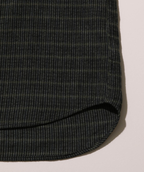 ADAM ET ROPE'（アダムエロペ）の「クラシックチェック バンドカラーシャツ（シャツ/ブラウス・メンズ・ダークブラウン/イエロー/スミクロ・LL/M/L）」の14枚目の写真
