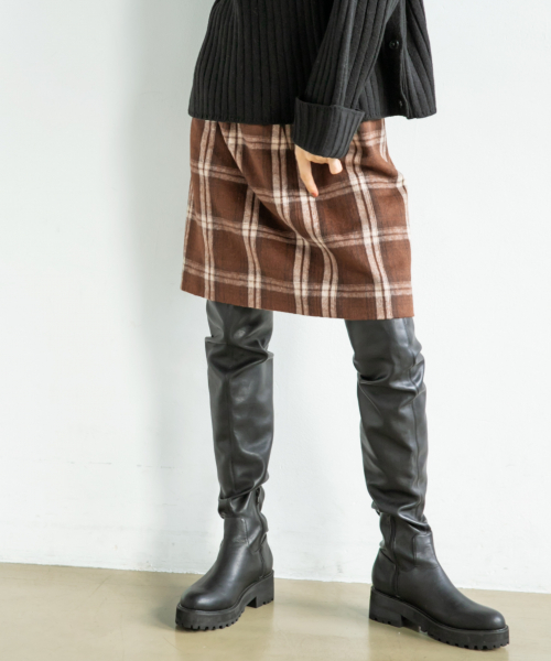 LOWRYS FARM(ローリーズファーム)の「シャギータイトスカート 856915(スカート・レディース・ブラック/ベージュ/ブラウン/グレー/アイボリー・MEDIUM/LARGE)」の4枚目の写真