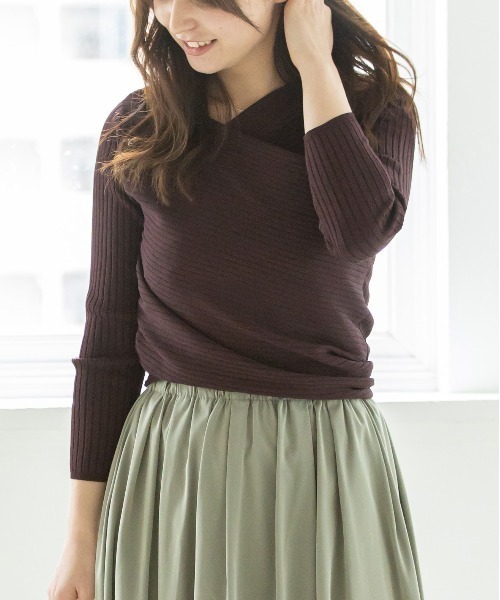 12Twelve Agenda（トゥエルブ　アジェンダ）の「カシュクールバックリボンニットプルオーバー（ニット/セーター・レディース・チャコールグレー/ブラウン/グレイッシュベージュ・M）」の2枚目の写真