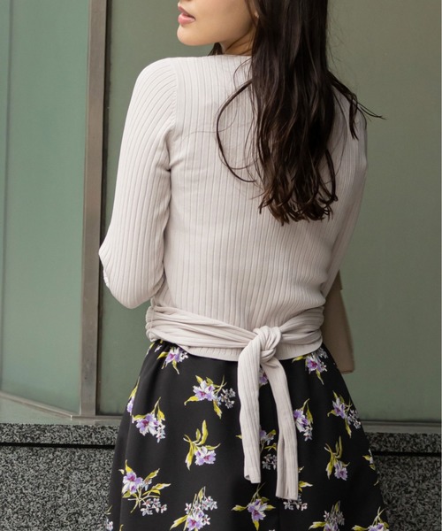 12Twelve Agenda（トゥエルブ　アジェンダ）の「カシュクールバックリボンニットプルオーバー（ニット/セーター・レディース・チャコールグレー/ブラウン/グレイッシュベージュ・M）」の6枚目の写真