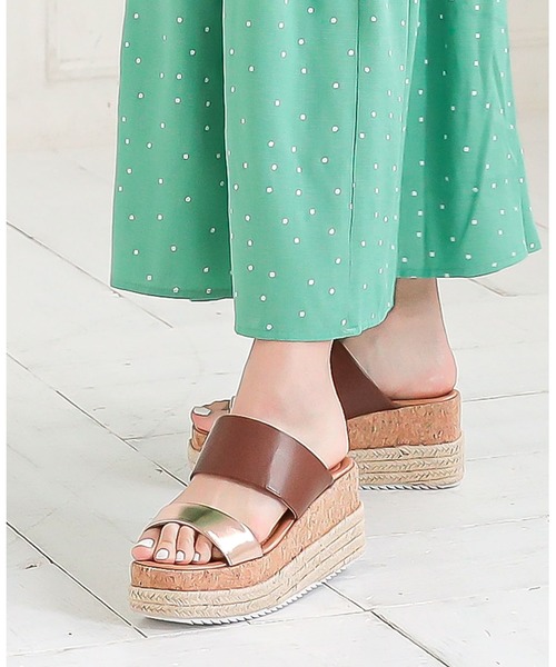 KOBE LETTUCE（コウベレタス）の「バイカラー異素材ジュートサンダル（サンダル・レディース・キャメル/ゴールド/ホワイト/ブラック・S/L/LL/M）」の3枚目の写真