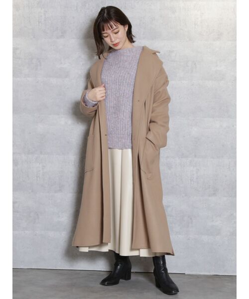 dazzlin(ダズリン)の「レザーライクセミフレアスカート(スカート・レディース・ブラック/ベージュ・SMALL/MEDIUM)」の15枚目の写真