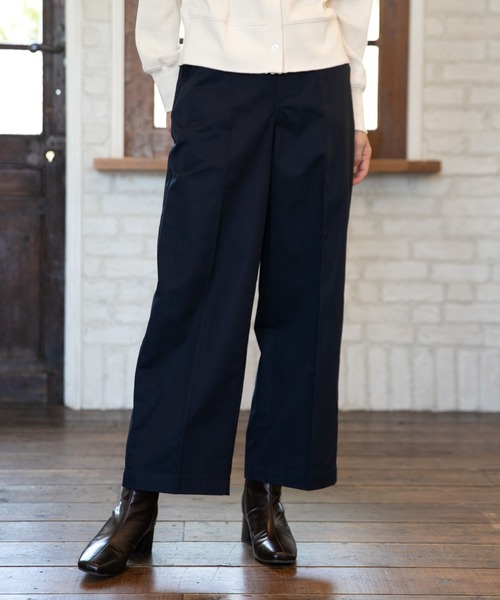 LAKOLE（ラコレ）の「ハイライズストレートチノパンツ / LAKOLE（チノパンツ・レディース・ベージュ/ネイビー/カーキ/オレンジ・SMALL/MEDIUM）」の3枚目の写真