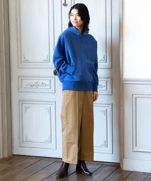 LAKOLE（ラコレ）の「ハイライズストレートチノパンツ / LAKOLE（チノパンツ・レディース・ベージュ/ネイビー/カーキ/オレンジ・SMALL/MEDIUM）」の15枚目の写真