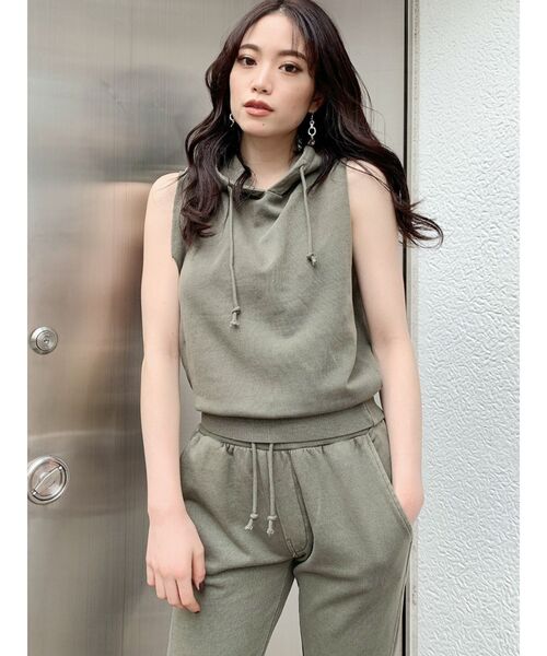 GYDA(ジェイダ)の「【セットアップ着用可】バックレースアップvintageパーカーTOPS(パーカー・レディース・ブラック/ピンク/カーキ・FREE)」の18枚目の写真