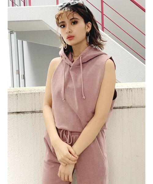 GYDA(ジェイダ)の「【セットアップ着用可】バックレースアップvintageパーカーTOPS(パーカー・レディース・ブラック/ピンク/カーキ・FREE)」の21枚目の写真