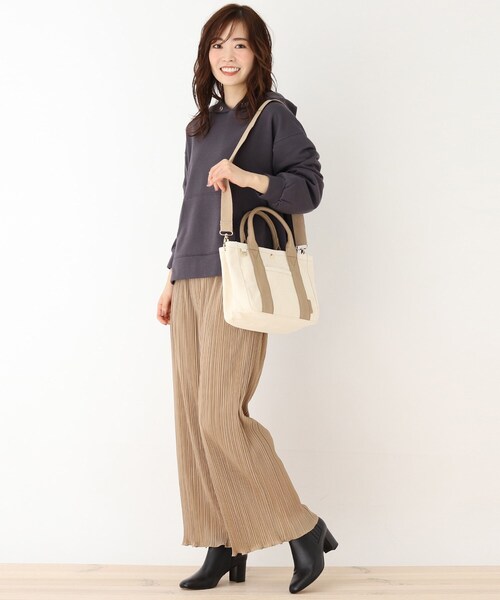 pink adobe（ピンクアドベ）の「◆【2WAY】整理整とんトート（トートバッグ・レディース・ブラック/アイボリー/サンドベージュ/ベージュ系その他/グレー系・00）」の10枚目の写真