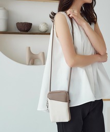 KOBE LETTUCE（コウベレタス）の「スマホショルダーミニウォレットバッグ（ショルダーバッグ・メンズ）」