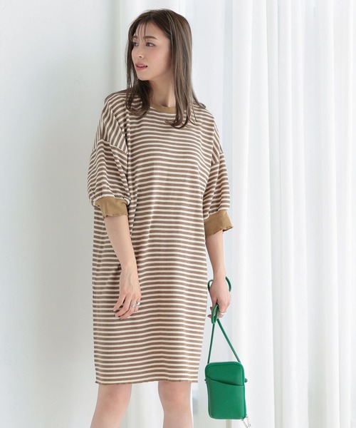 KOBE LETTUCE（コウベレタス）の「スマホショルダーミニウォレットバッグ（ショルダーバッグ・レディース・ブラック/シルバー/アイボリー/グレイッシュベージュ/グリーン/ピンク/ライトベージュ/ベージュ系/スモークピンク/キャメル・FREE）」の14枚目の写真