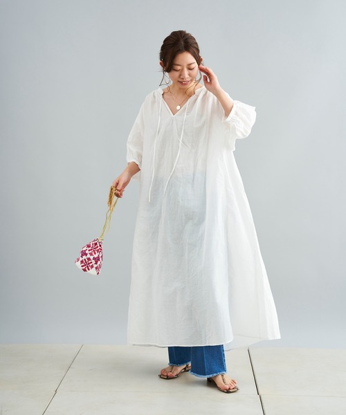 DouDou（ドゥドゥ）の「袖切替カフタンワンピース（ワンピース・レディース・オフホワイト/ブラック/パープル・FREE）」の4枚目の写真