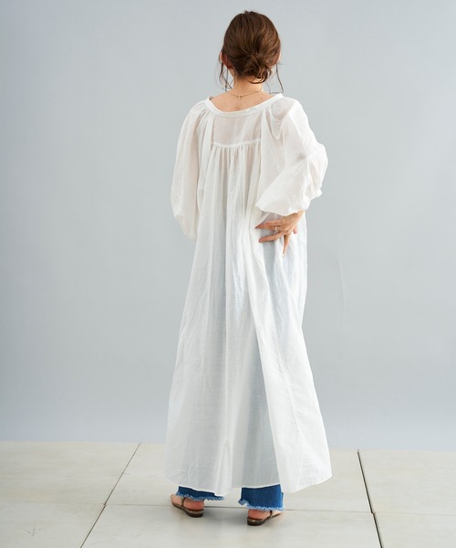 DouDou（ドゥドゥ）の「袖切替カフタンワンピース（ワンピース・レディース・オフホワイト/ブラック/パープル・FREE）」の7枚目の写真