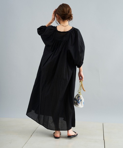 DouDou（ドゥドゥ）の「袖切替カフタンワンピース（ワンピース・レディース・オフホワイト/ブラック/パープル・FREE）」の18枚目の写真