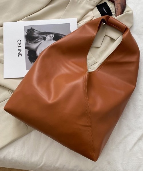 KOR（ケーオーアール）の「トライアングルトート（トートバッグ・レディース・ホワイト/ブラック/ブラウン・FREE）」の10枚目の写真