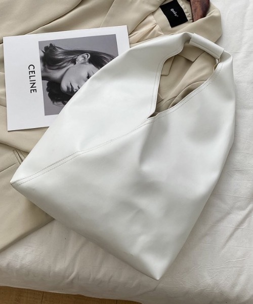 KOR（ケーオーアール）の「トライアングルトート（トートバッグ・レディース・ホワイト/ブラック/ブラウン・FREE）」の13枚目の写真