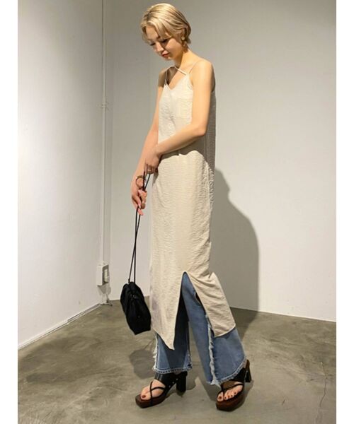 EMODA（エモダ）の「クロススクエアサンダル（サンダル・レディース・アイボリー/ブラック・SMALL/MEDIUM/LARGE）」の8枚目の写真