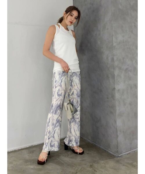 EMODA（エモダ）の「クロススクエアサンダル（サンダル・レディース・アイボリー/ブラック・SMALL/MEDIUM/LARGE）」の22枚目の写真