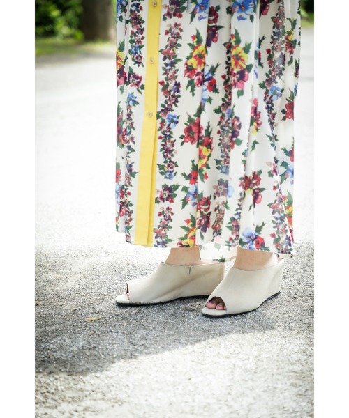 piu comoda（ピュコモダ）の「(piu comoda)ウェッジミュール（サンダル・レディース・ベージュ/ブラック/オレンジ・37/38/36/39）」の16枚目の写真