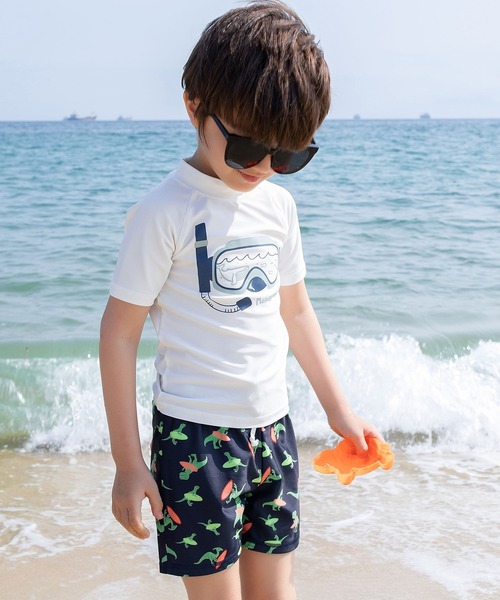 TeddyShop(テディショップ)の「キッズ水着 マリン柄ハイネックラッシュガード+ダイナソー柄ショートパンツ+キャップ 上下3点セット(水着・キッズ・ホワイト×ネイビー・130cm/80cm/120cm/140cm/110cm/90cm/100cm)」の6枚目の写真
