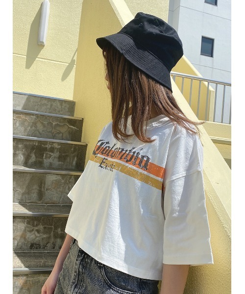 one way（ワンウェイ）の「【oneway Jeans】コロンビアショートTシャツ（Tシャツ/カットソー・レディース・ホワイト/ブラック/ダークグリーン/ライトイエロー・FREE）」の2枚目の写真