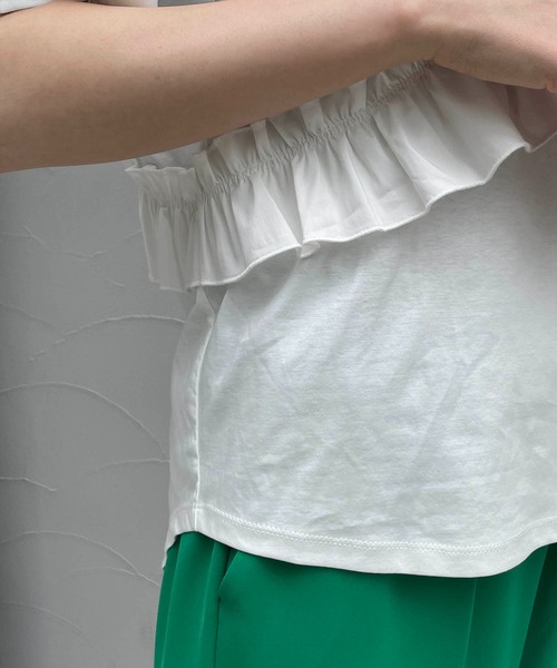 CAPRICIEUX LE'MAGE（カプリシューレマージュ）の「アシメフリルＴシャツ（Tシャツ/カットソー・レディース・ブラック/ホワイト・FREE）」の9枚目の写真