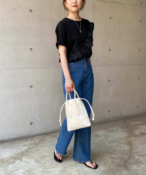 CAPRICIEUX LE'MAGE（カプリシューレマージュ）の「アシメフリルＴシャツ（Tシャツ/カットソー・レディース・ブラック/ホワイト・FREE）」の15枚目の写真