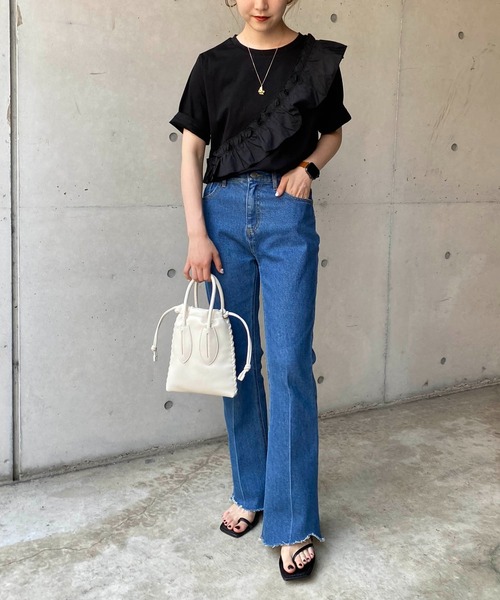 CAPRICIEUX LE'MAGE（カプリシューレマージュ）の「アシメフリルＴシャツ（Tシャツ/カットソー・レディース・ブラック/ホワイト・FREE）」の16枚目の写真