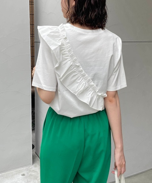 CAPRICIEUX LE'MAGE（カプリシューレマージュ）の「アシメフリルＴシャツ（Tシャツ/カットソー・レディース・ブラック/ホワイト・FREE）」の21枚目の写真