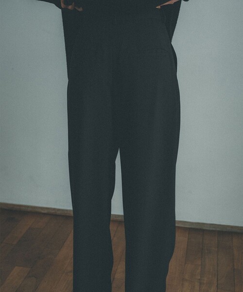 CLANE（クラネ）の「【CLANE(クラネ)】ベーシックタックパンツ 11110-7102（スラックス・レディース・ブルー/ブラック/ベージュ・1/2/0）」の12枚目の写真