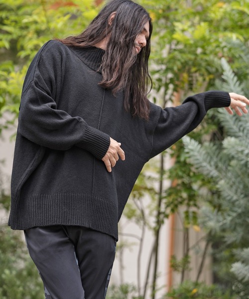 CAMBIO(カンビオ)の「mn2398-Gimmick Loose Turtle Neck Knit Pullover プルオーバー(ニット/セーター・メンズ・ブラック/オリーブ/グレイッシュベージュ/キナリ・S/M/L)」の5枚目の写真