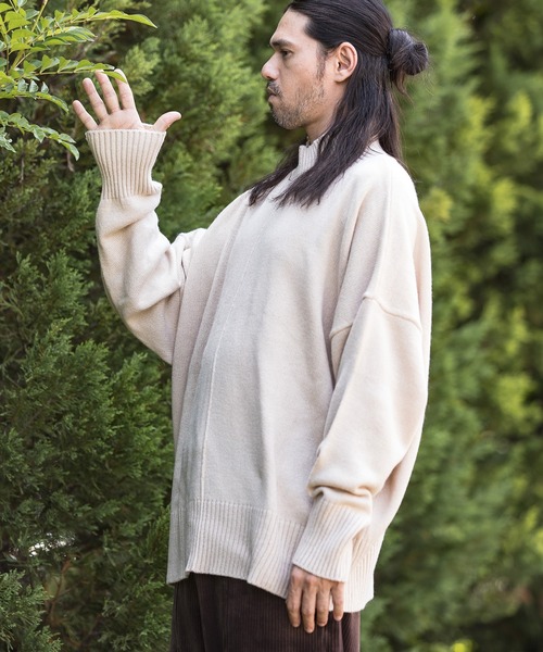 CAMBIO(カンビオ)の「mn2398-Gimmick Loose Turtle Neck Knit Pullover プルオーバー(ニット/セーター・メンズ・ブラック/オリーブ/グレイッシュベージュ/キナリ・S/M/L)」の10枚目の写真